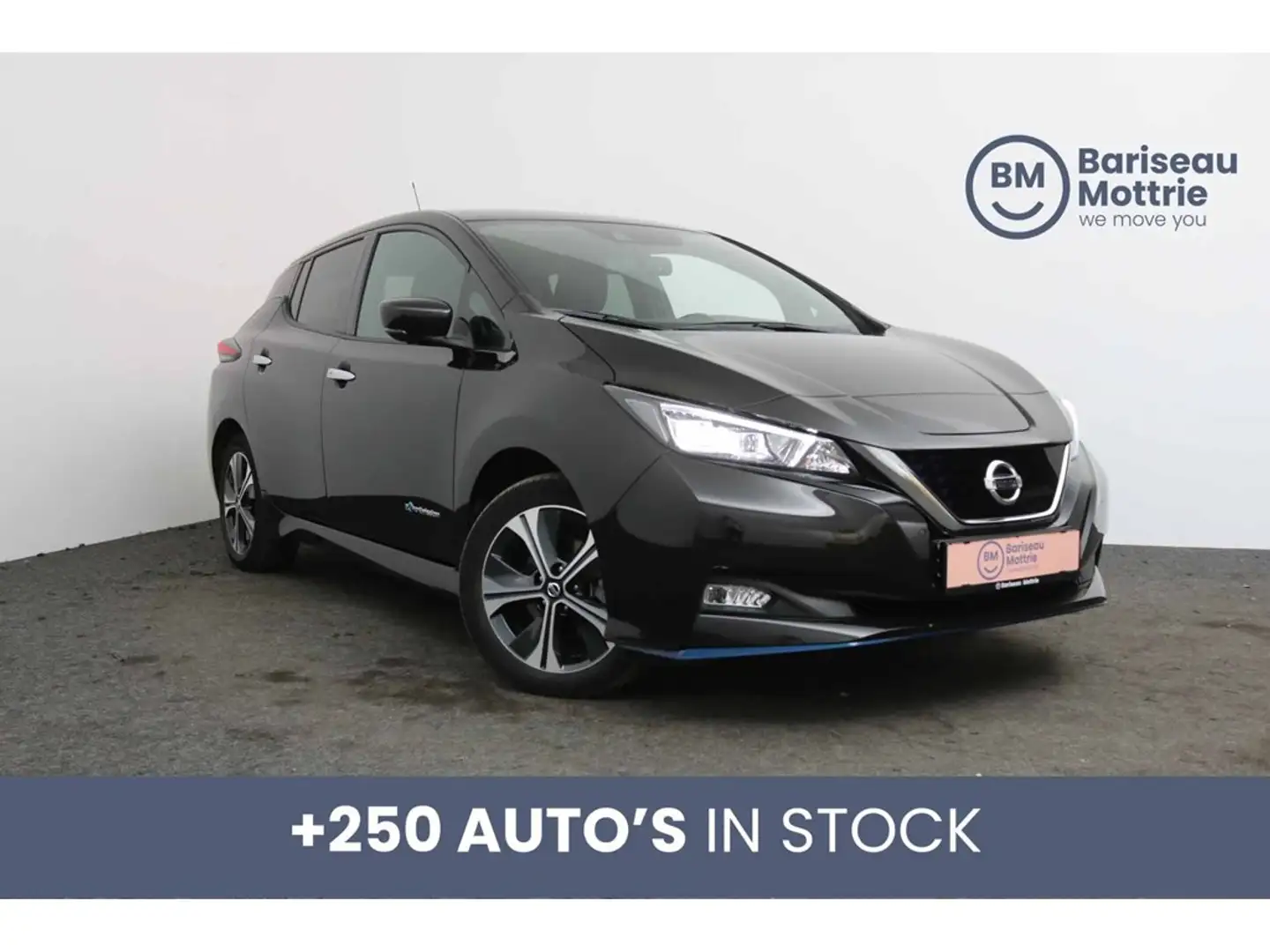 Nissan Leaf 40KWH *LED*360 CAMERA*GPS*DAB*SENSOREN* Noir - 1