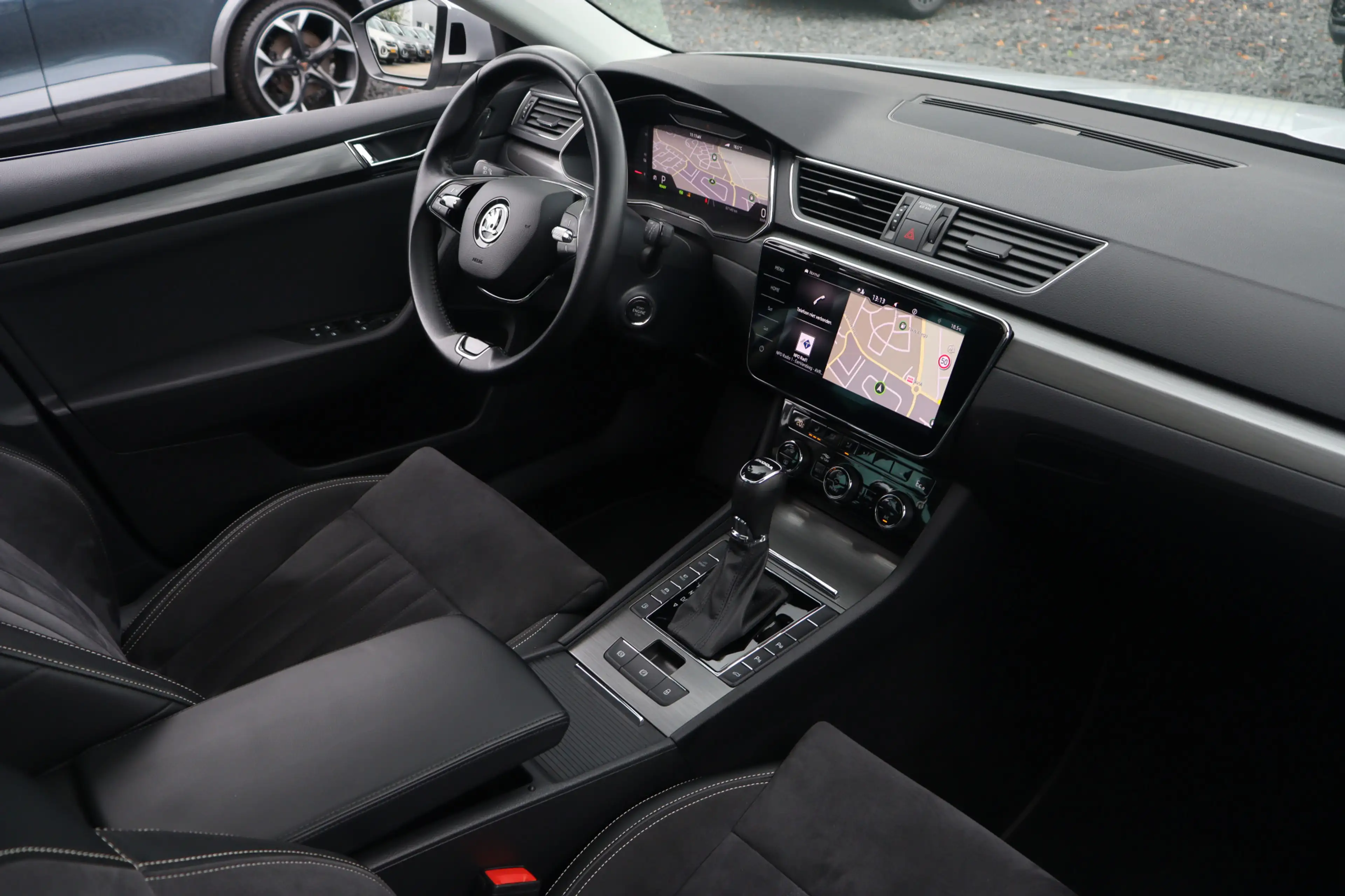 Skoda Superb Combi 1.4 TSI iV Business Edition Plus | Trekhaak — photo 12