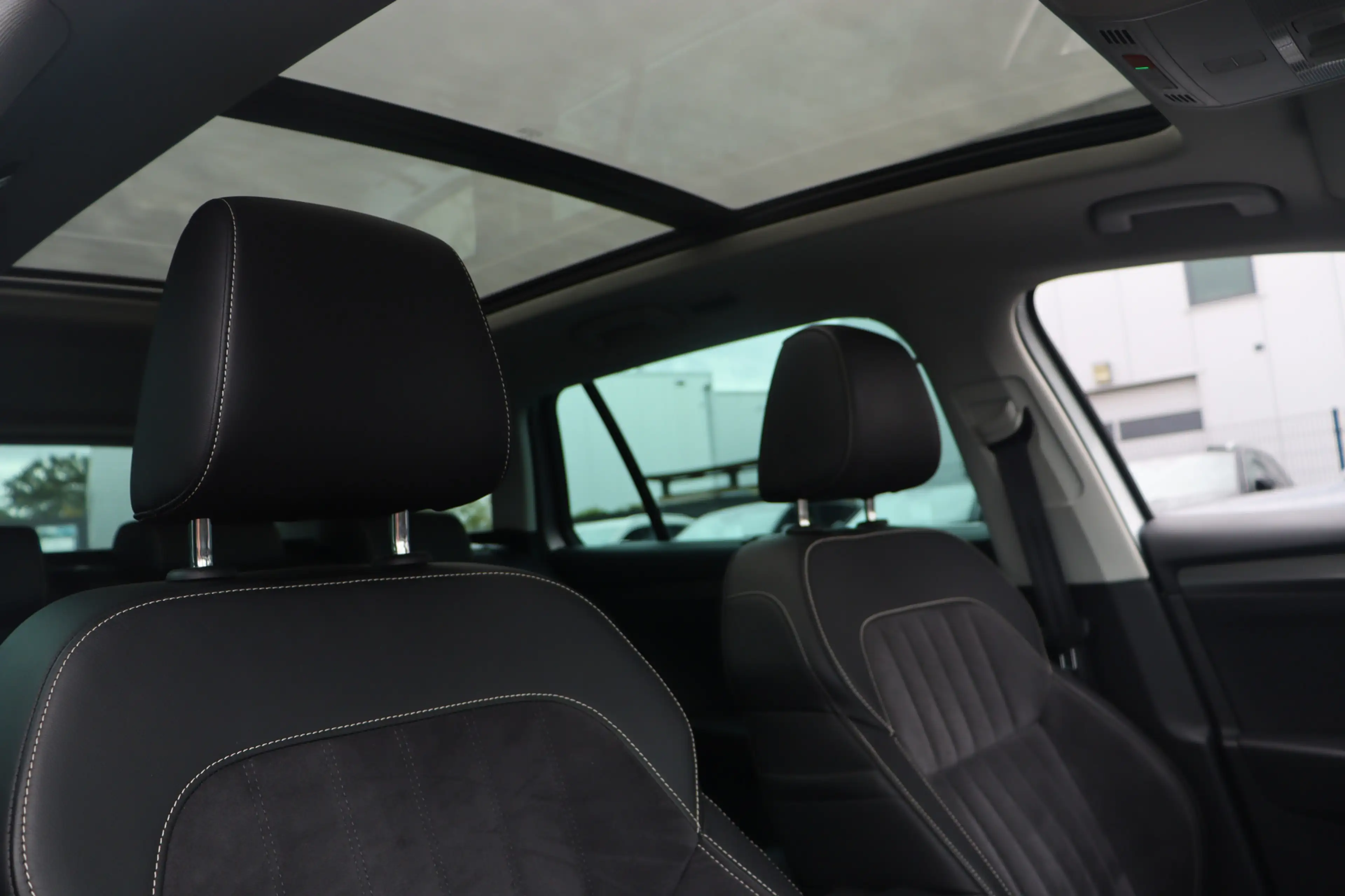 Skoda Superb Combi 1.4 TSI iV Business Edition Plus | Trekhaak — photo 15