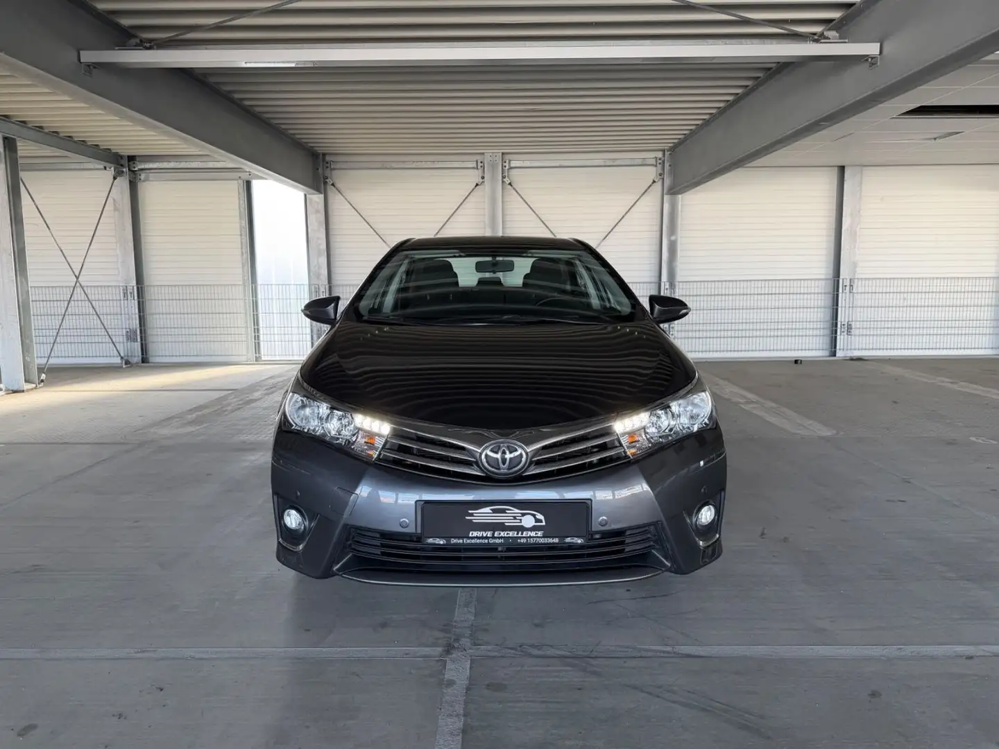 Toyota Corolla AUT Kamera APA PDC Temp SH ISO Grau - 2