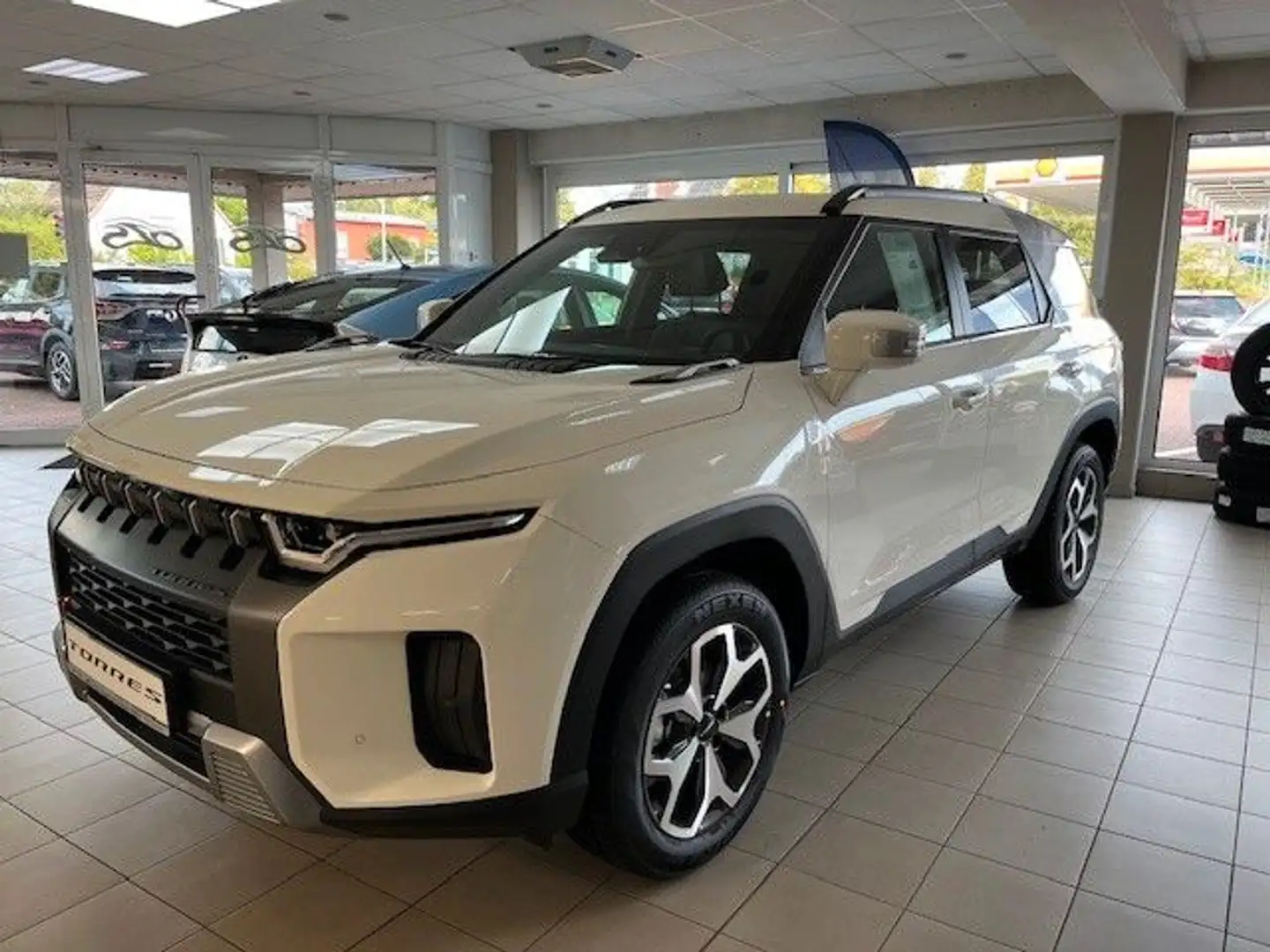 KGM Torres TORRES 1.5 T-GDI NOMAD Weiß - 2