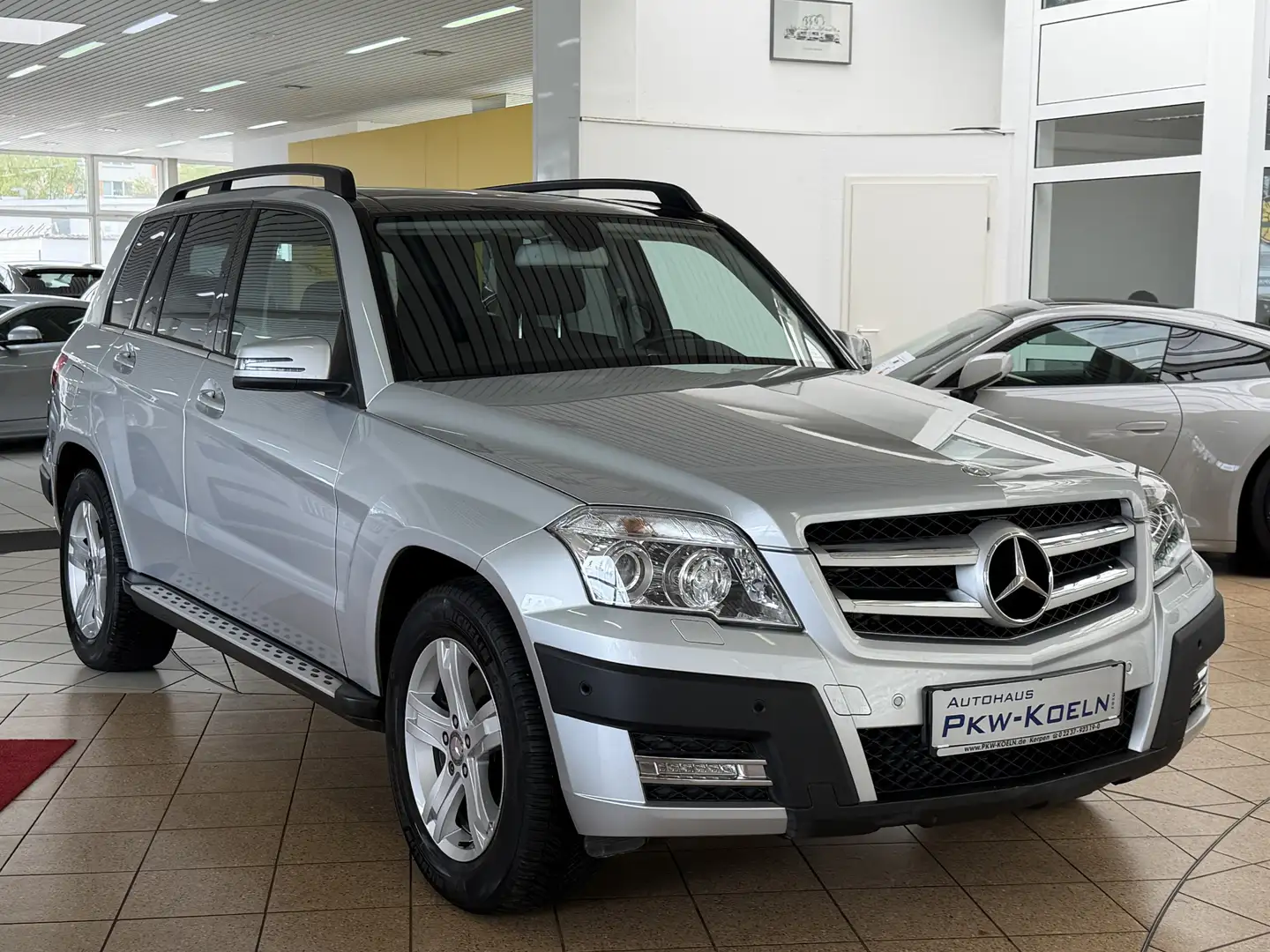 Mercedes-Benz GLK 350 CDi 4M *PANO*Bi XENON*COMAND*MEMORY*AHK* Plateado - 2
