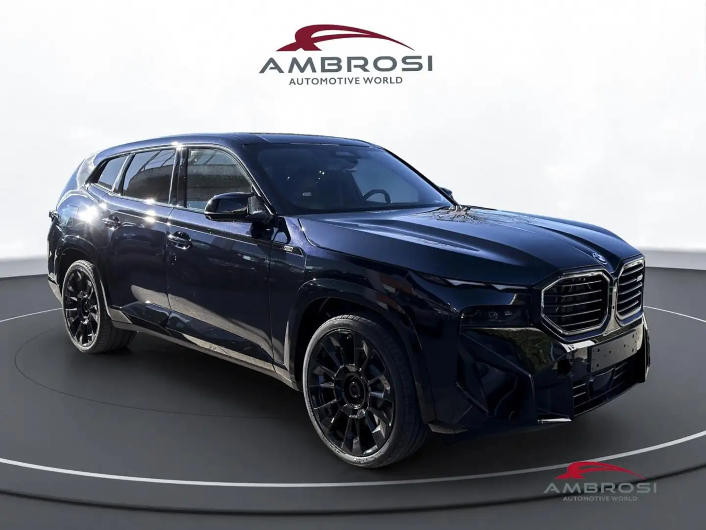 BMW XM 50e Чорний - 2