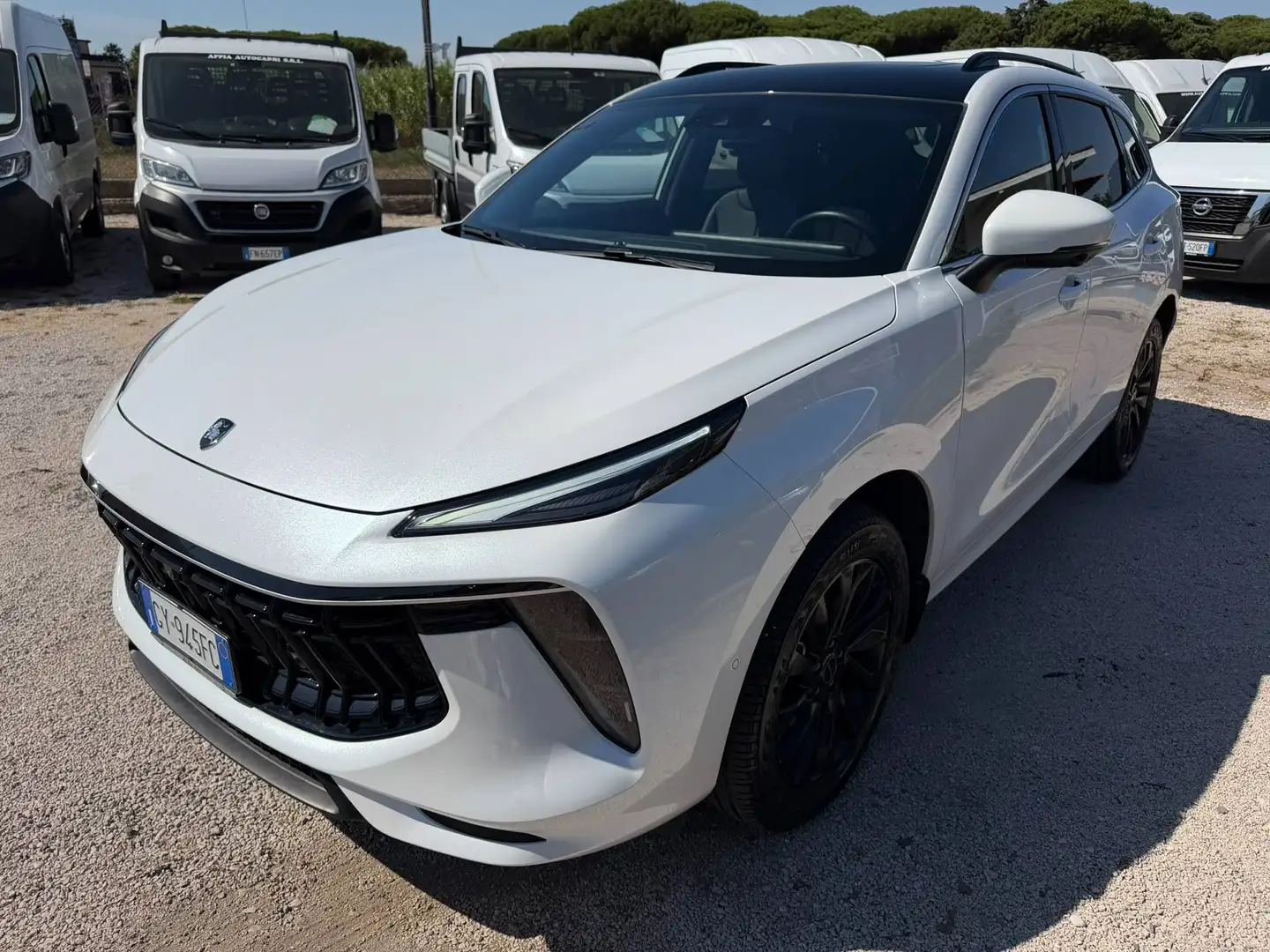 Forthing T5 Evo Friday 1.5 dual fuel Gpl auto Weiß - 1