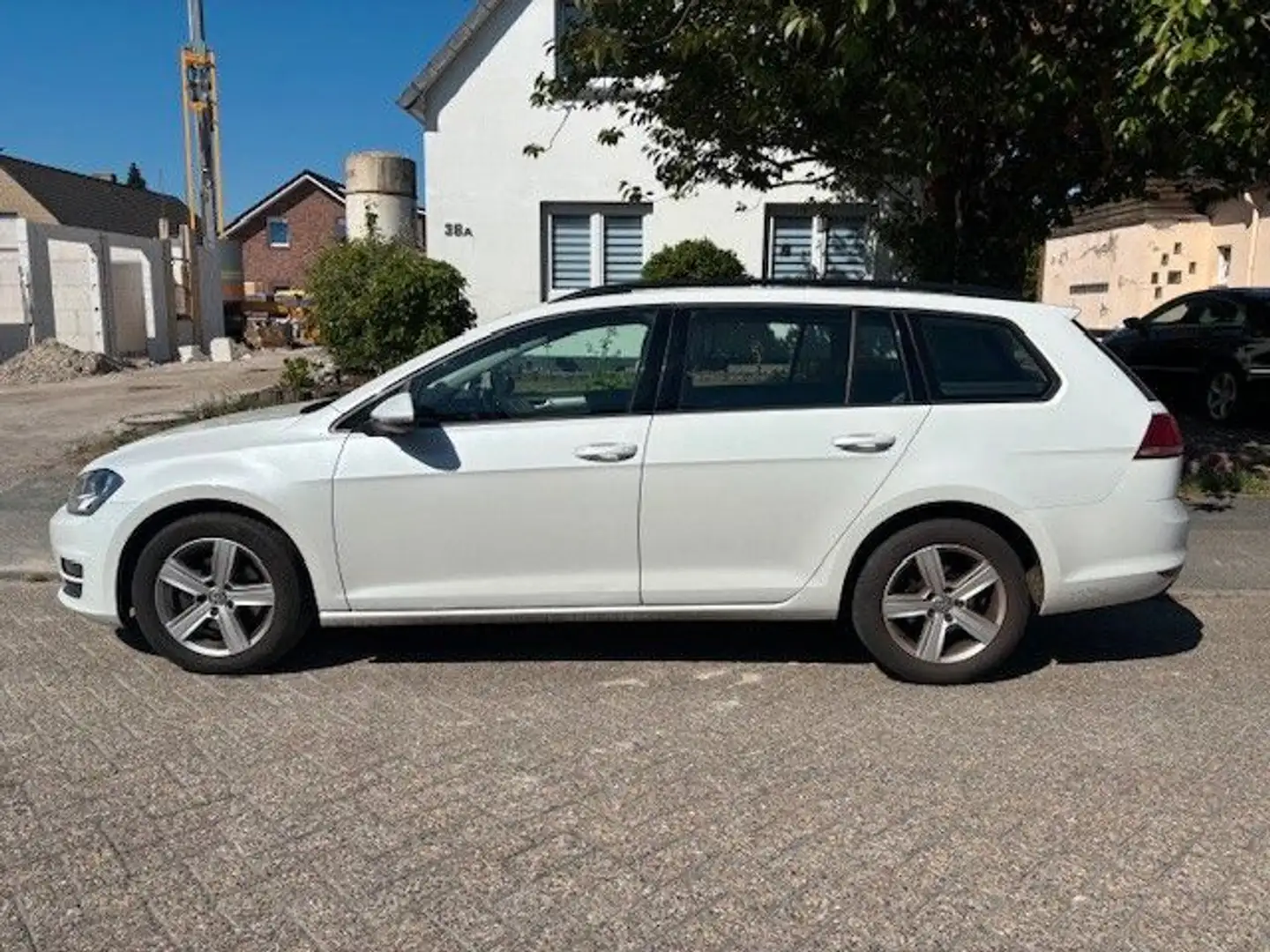 Volkswagen Golf VII Variant Comfortline 1.6 TDI DSG SHZ Nav Weiß - 2