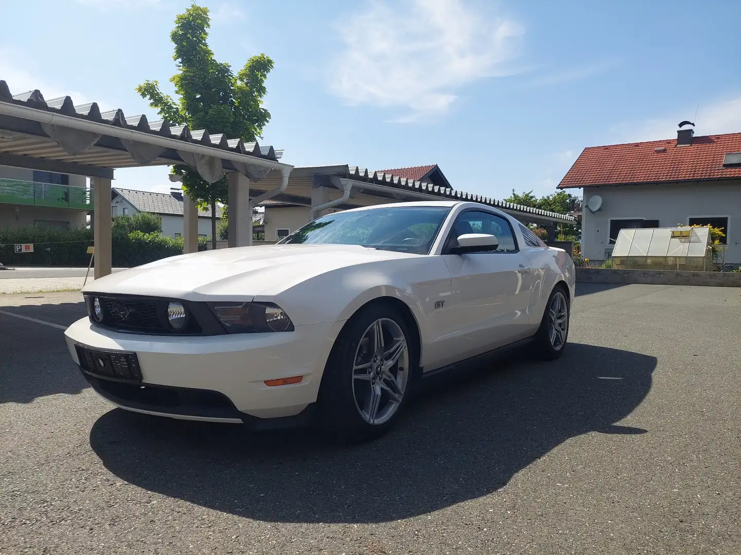 Ford Mustang GT Premium - 1