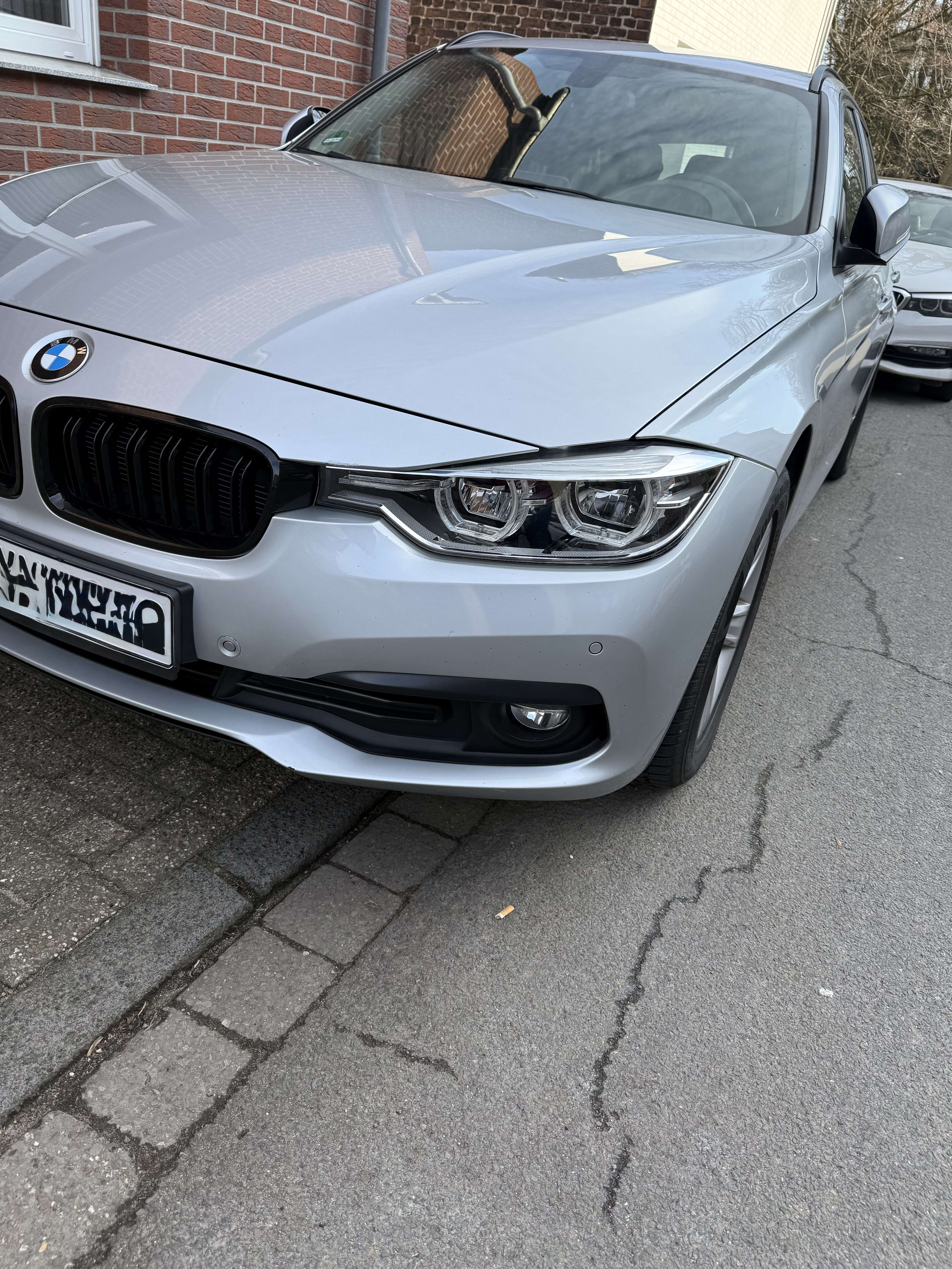Second hand Bmw 3 Series 320