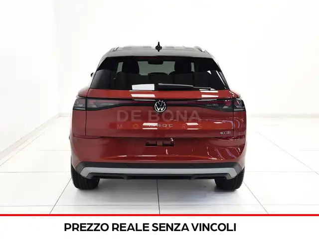 Volkswagen T-Roc view 5