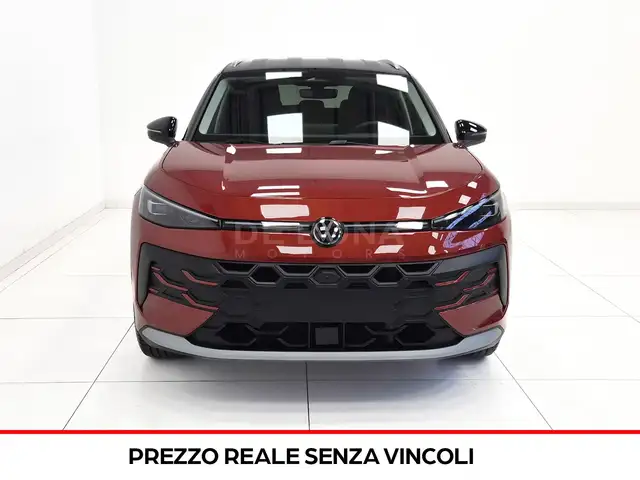 Volkswagen T-Roc view 2