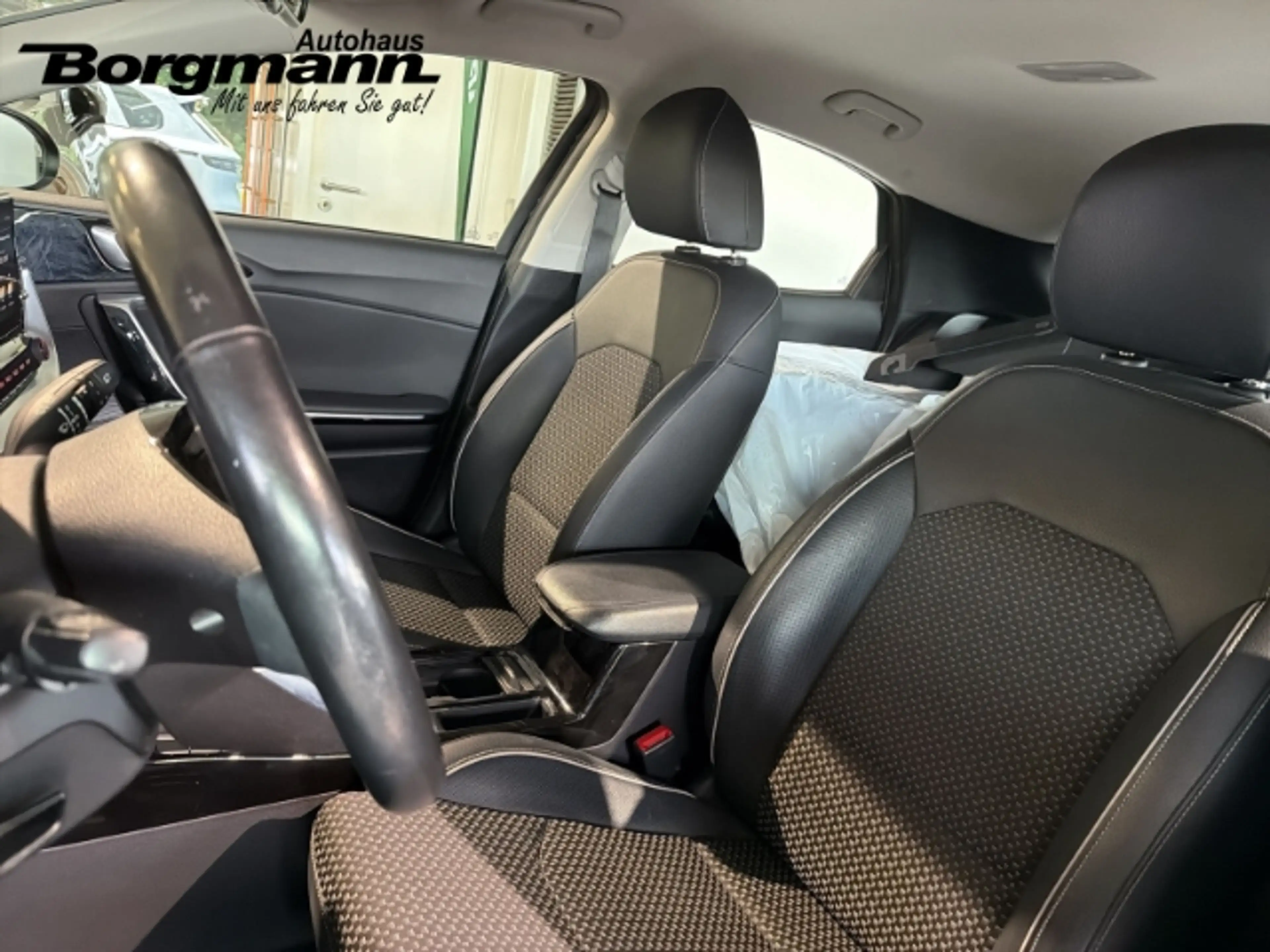 Kia XCeed 1.4 T-GDi Spirit LED - Rückfahrkamera - 8.Fach Ber — photo 8