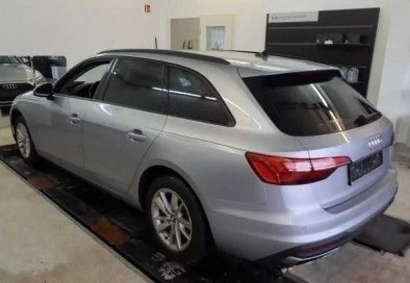 Audi A4 35 TDI S tronic *LED*DAB*ISOFIX* Silber - 2