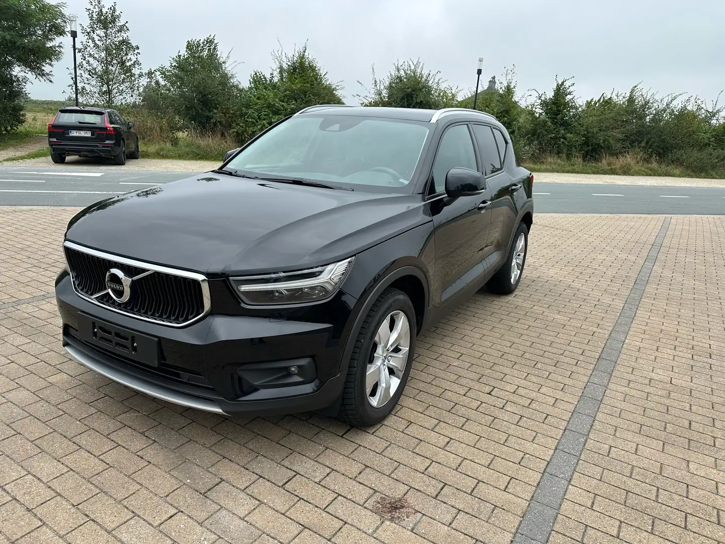 Volvo XC40 1.5 T2 Inscription Zwart - 2