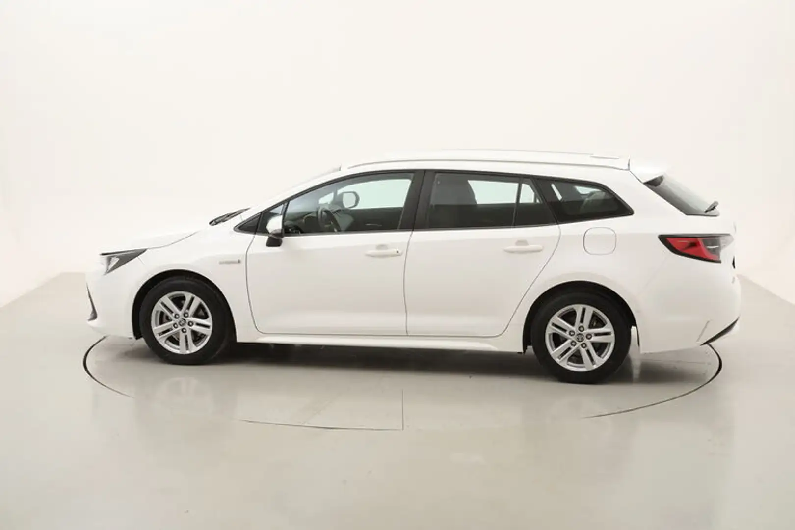 Toyota Corolla TS Hybrid Business Tech 1.8 Full Hybrid 122CV Biały - 2