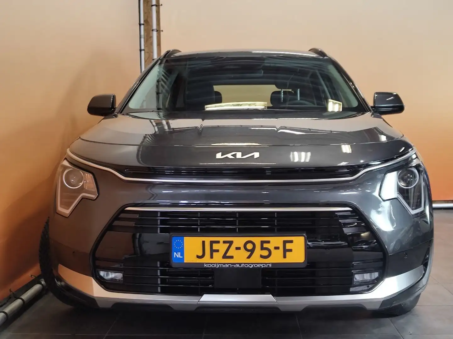 Kia Niro 1.6 GDi Hybrid DynamicLine NL auto | nieuw 200 km! Gris - 2