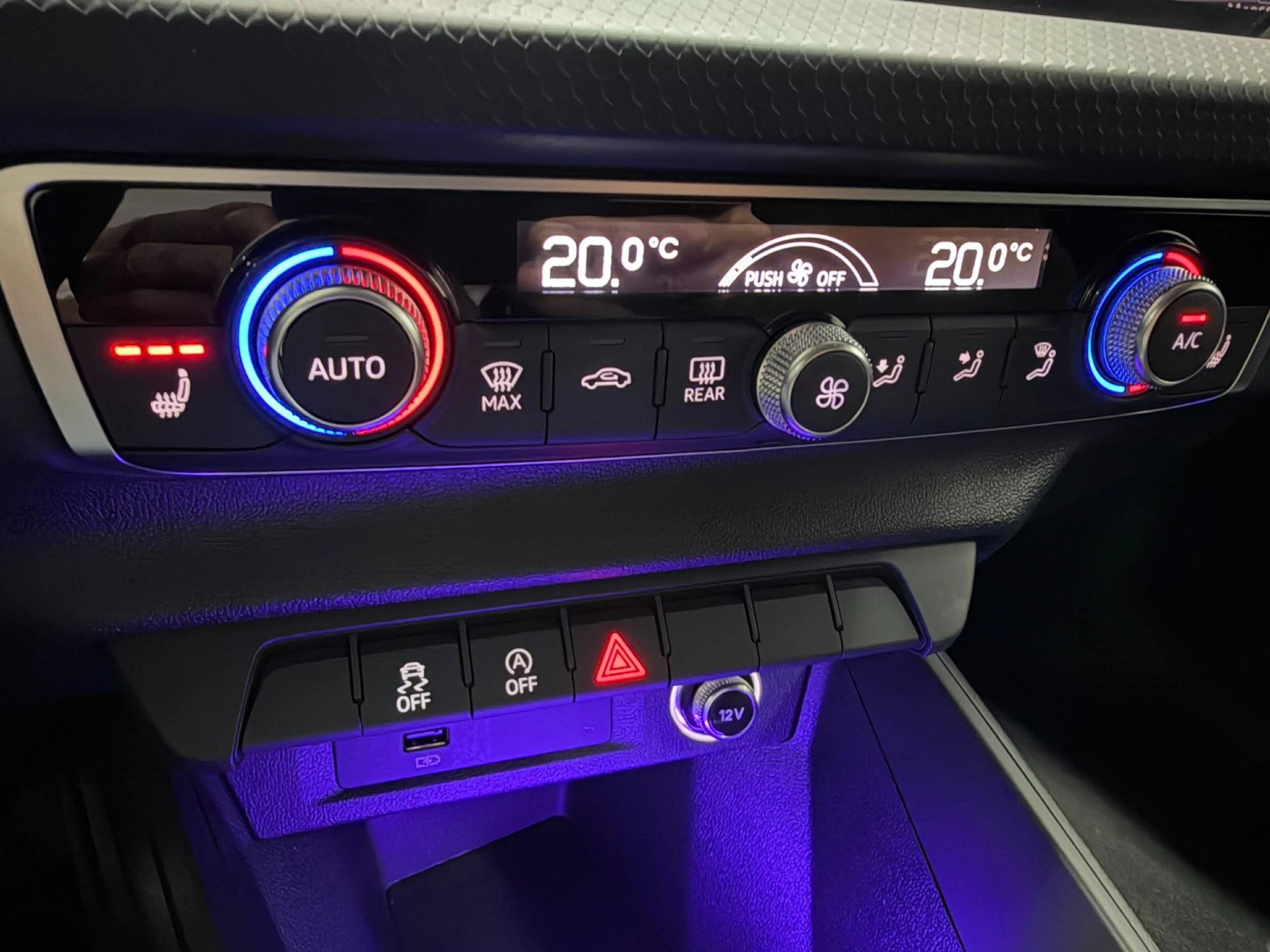 Audi A1 SPORTBACK 35 TFSI edition one NAVI/V-COCKPIT/SFEER — photo 30