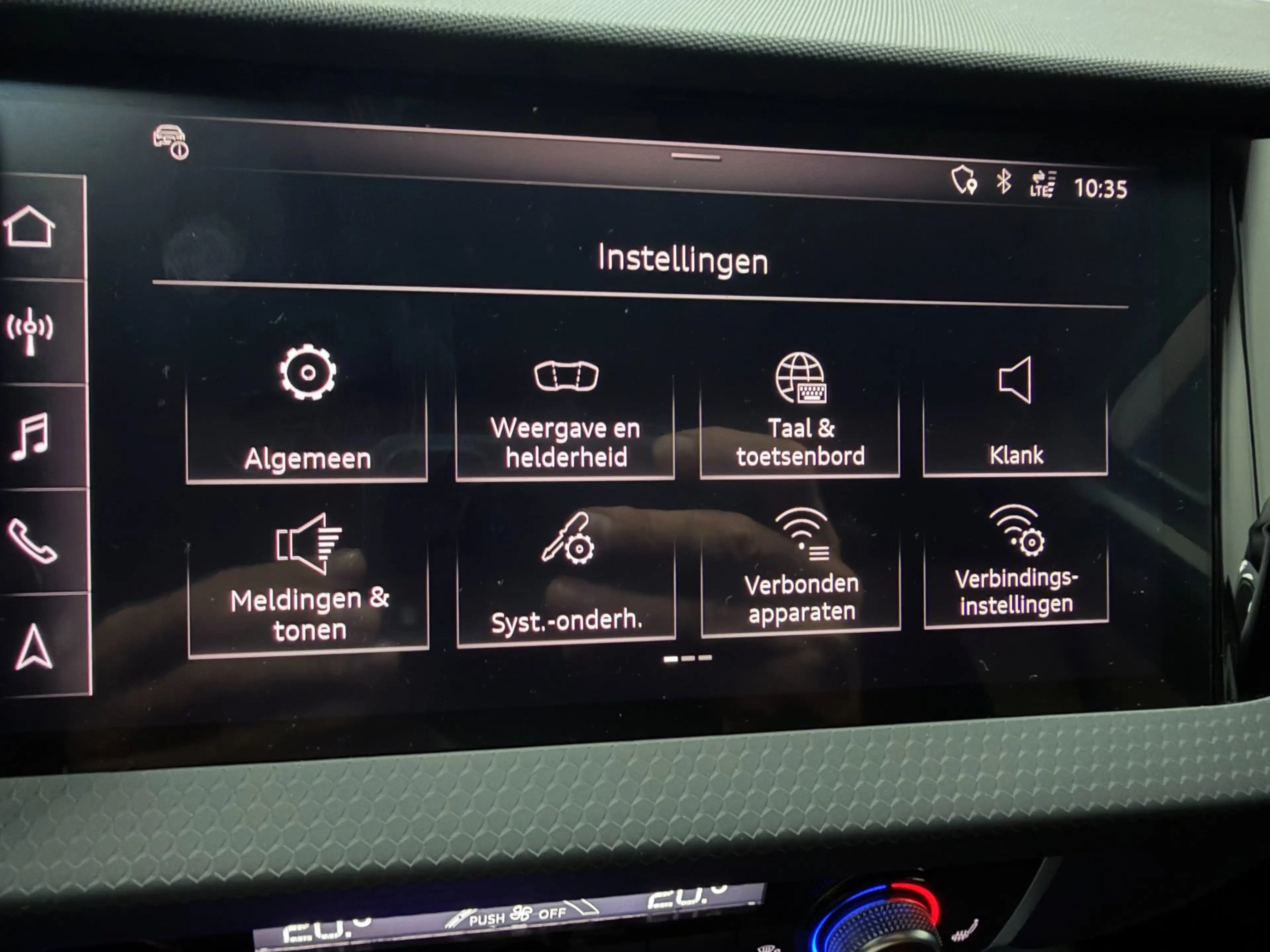 Audi A1 SPORTBACK 35 TFSI edition one NAVI/V-COCKPIT/SFEER — photo 40