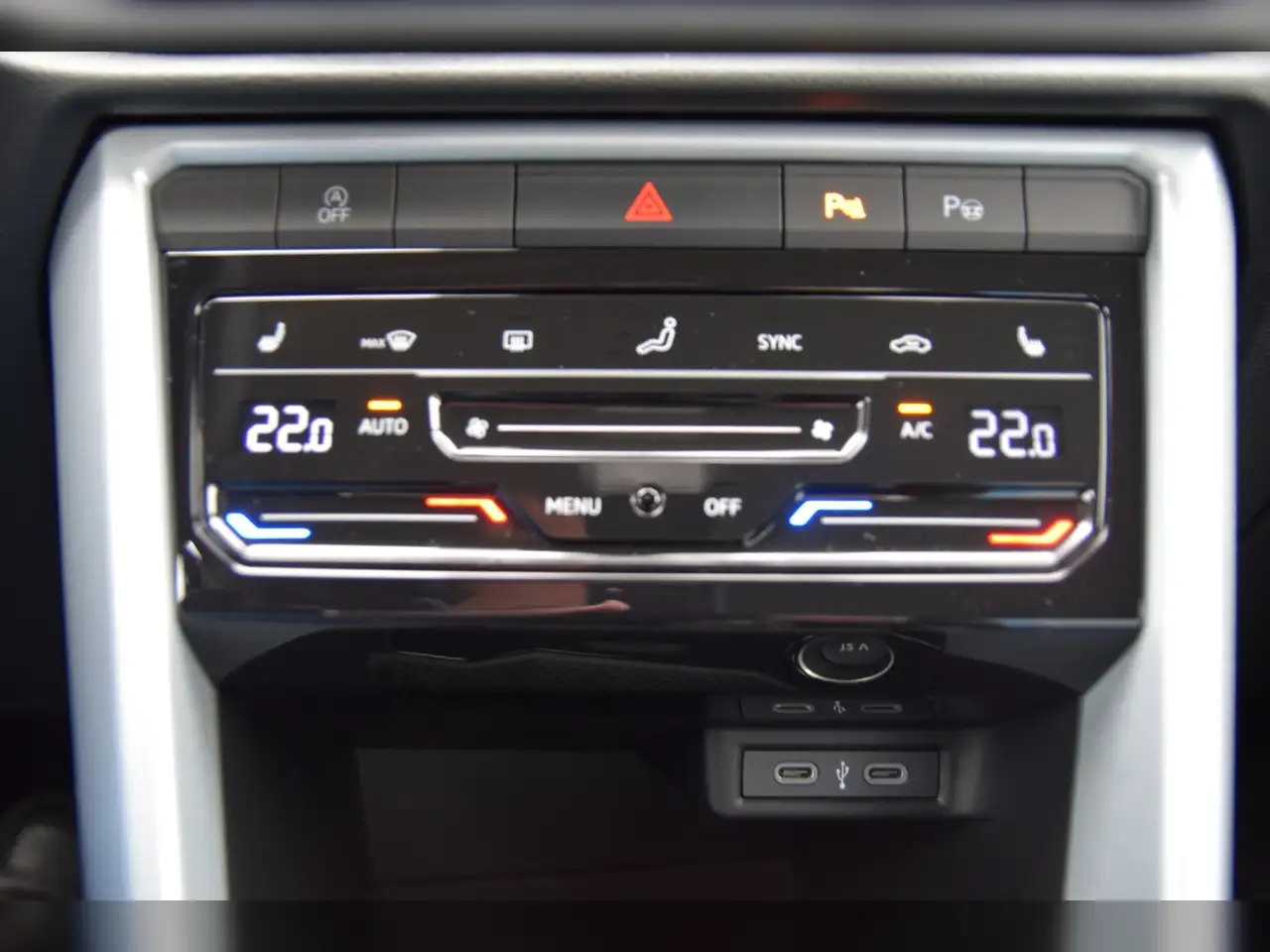 Volkswagen T-Roc TSI Goal AHK - LED - Navi 17