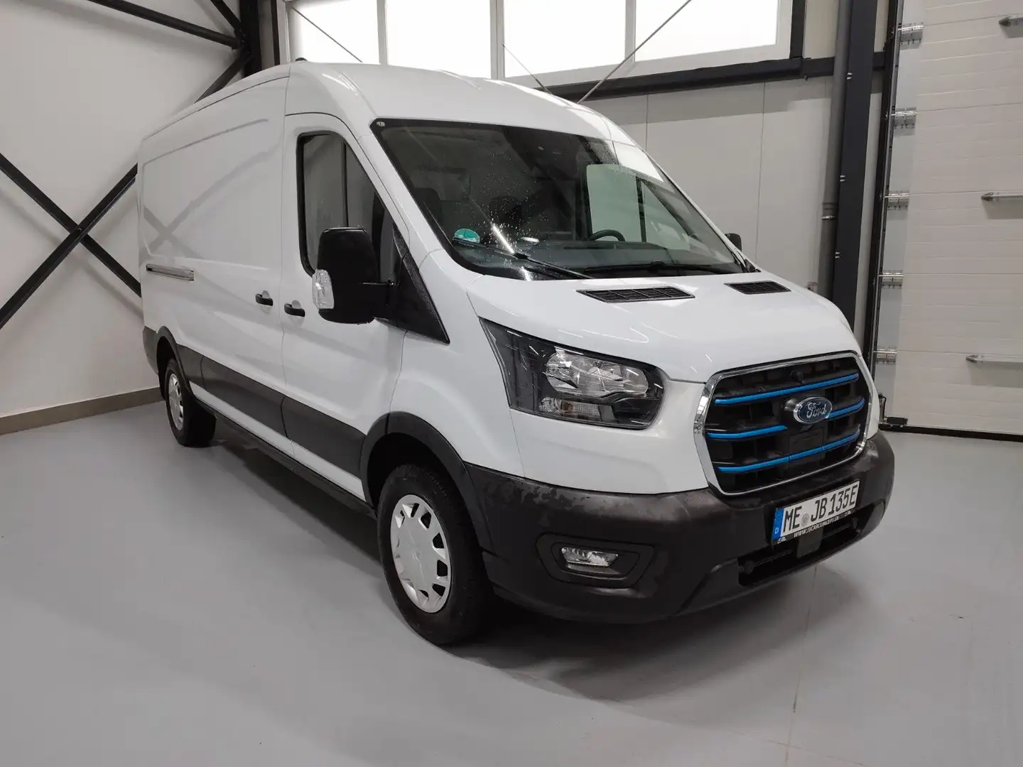 Ford E Transit Kasten 350 L3H2 Trend Tech-P Blanc - 1