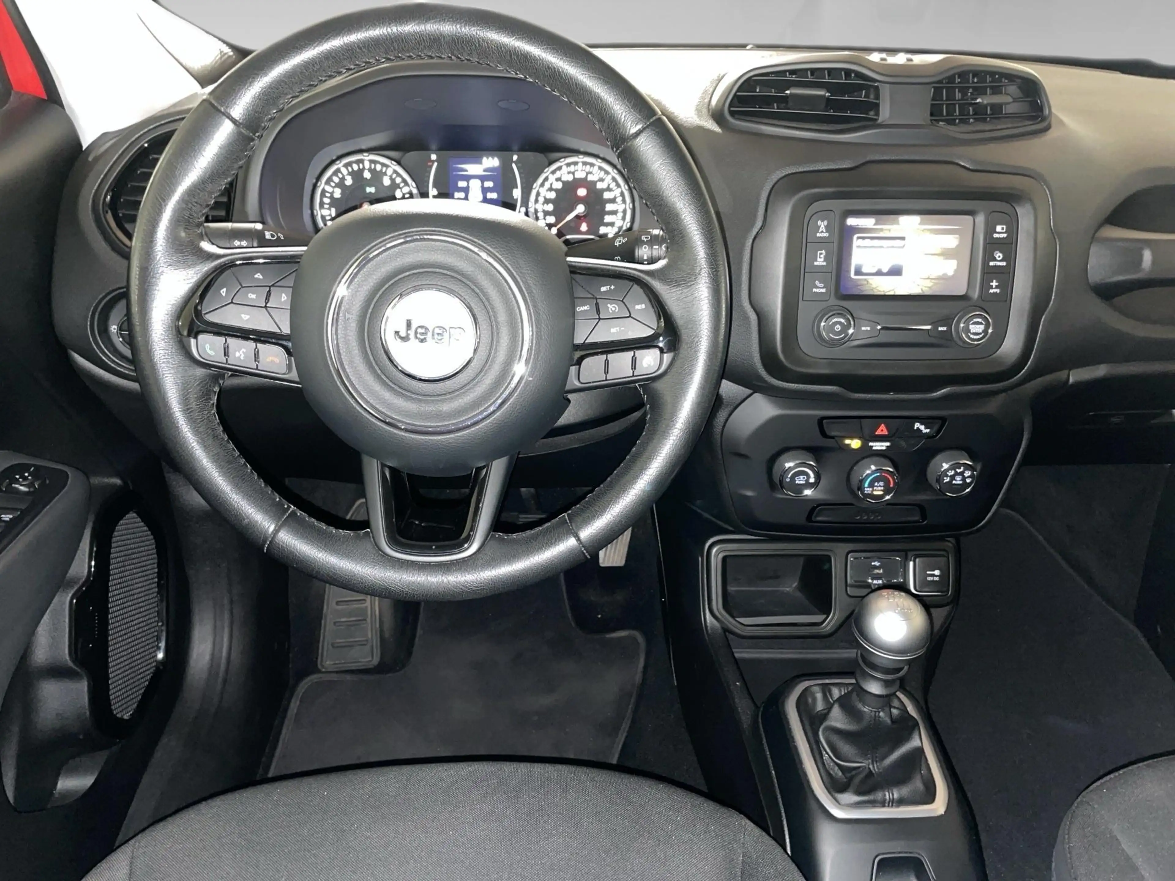 Jeep Renegade 1.4 Turbo MA II 136 4x2 DDCT Longitude — photo 6