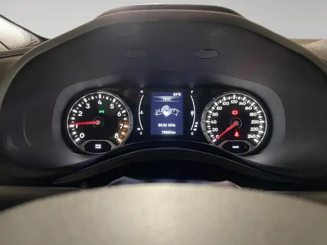 Jeep Renegade view 2