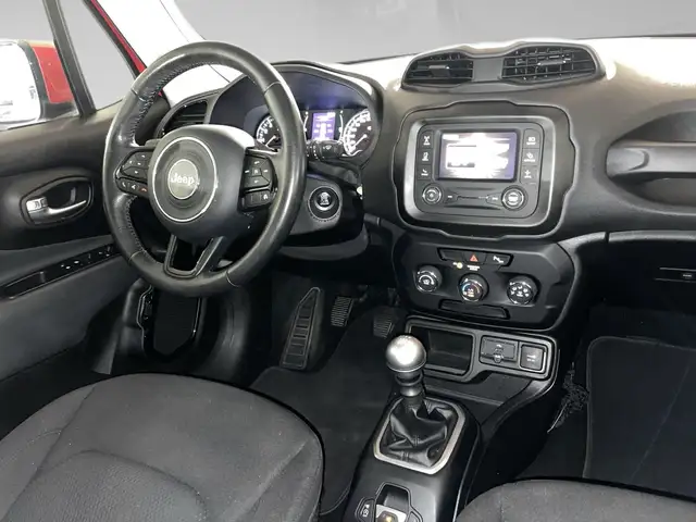 Jeep Renegade view 7
