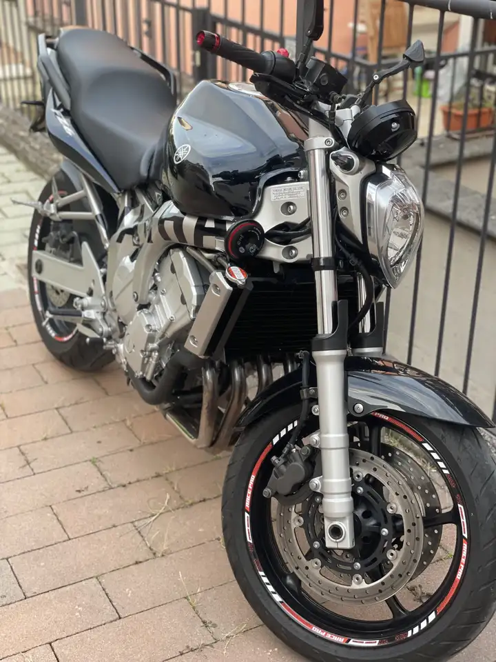Yamaha FZ 6