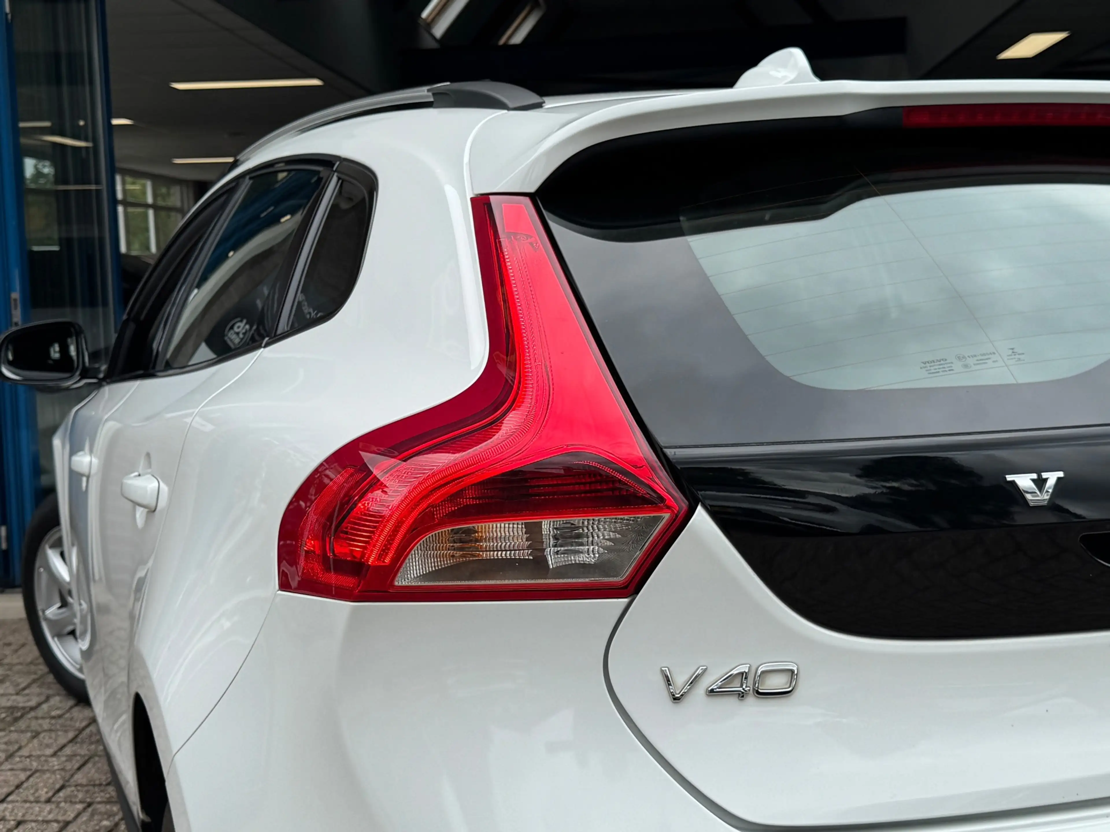 Volvo V40 Cross Country 1.5 T3 Nordic+ 2016 AUT NAVI Trekh — photo 5