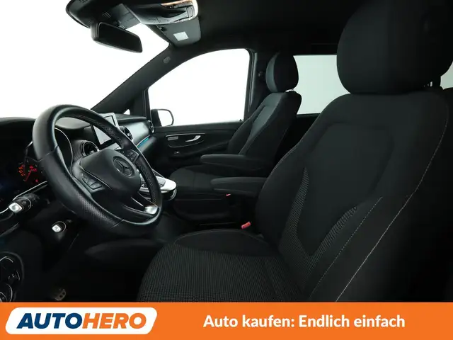 Mercedes-Benz V-Class view 10