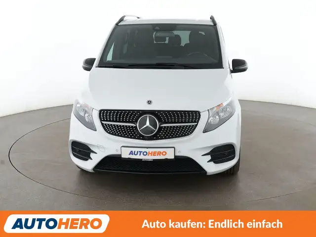 Mercedes-Benz V-Class view 9