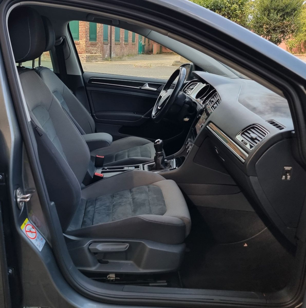 Volkswagen Golf VII Highline BlueMotion-KAMERA-ALCANTARA- — photo 16