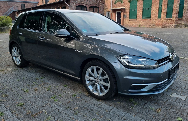 Volkswagen Golf VII Highline BlueMotion-KAMERA-ALCANTARA- — photo 4