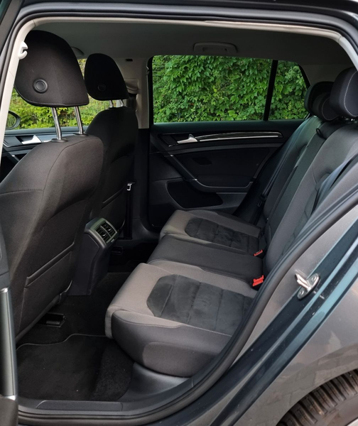 Volkswagen Golf VII Highline BlueMotion-KAMERA-ALCANTARA- — photo 11