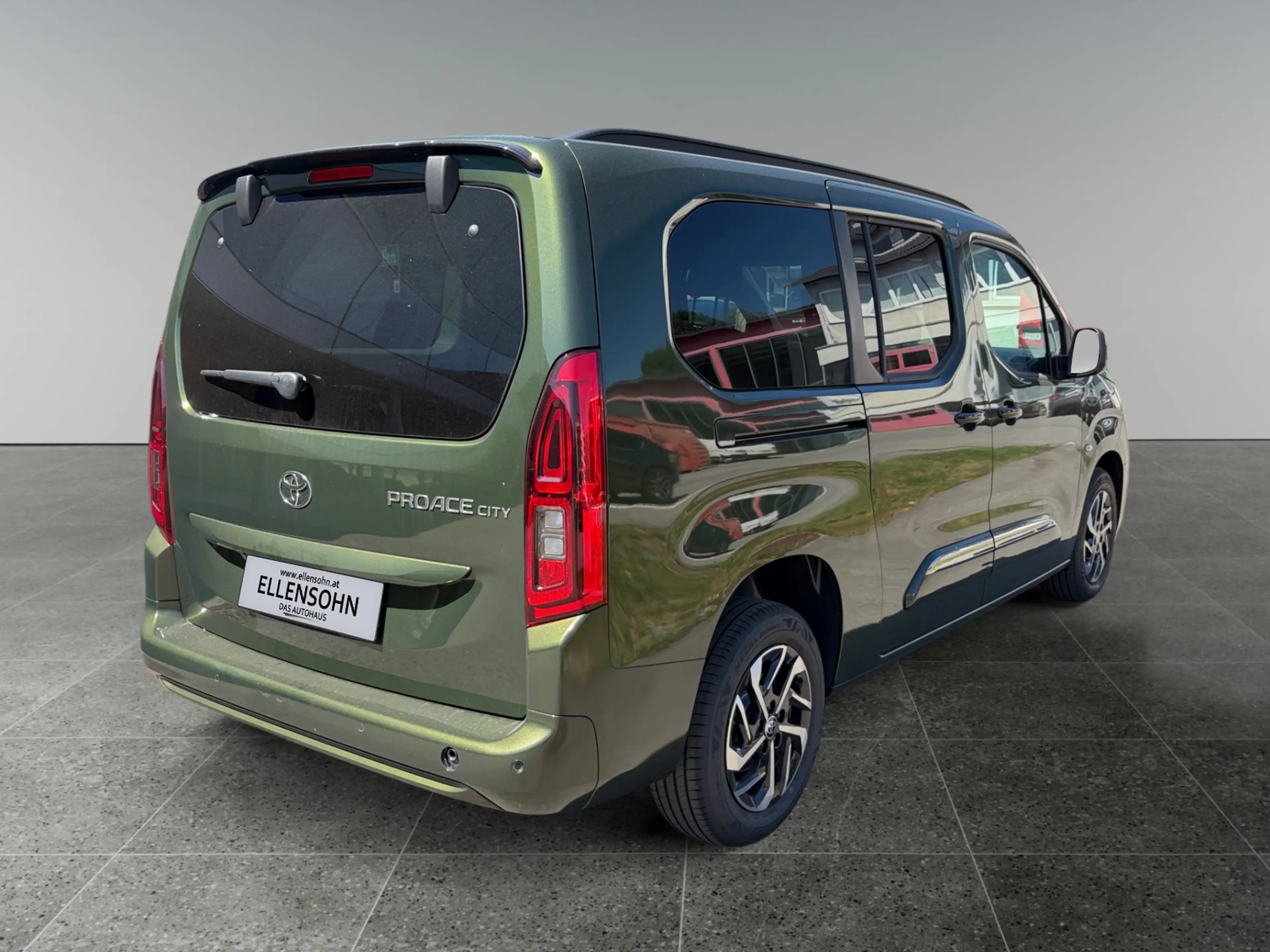 Toyota Proace City Proace City Verso L2 5-türig Teamplayer 1,2-l-Tur — photo 5
