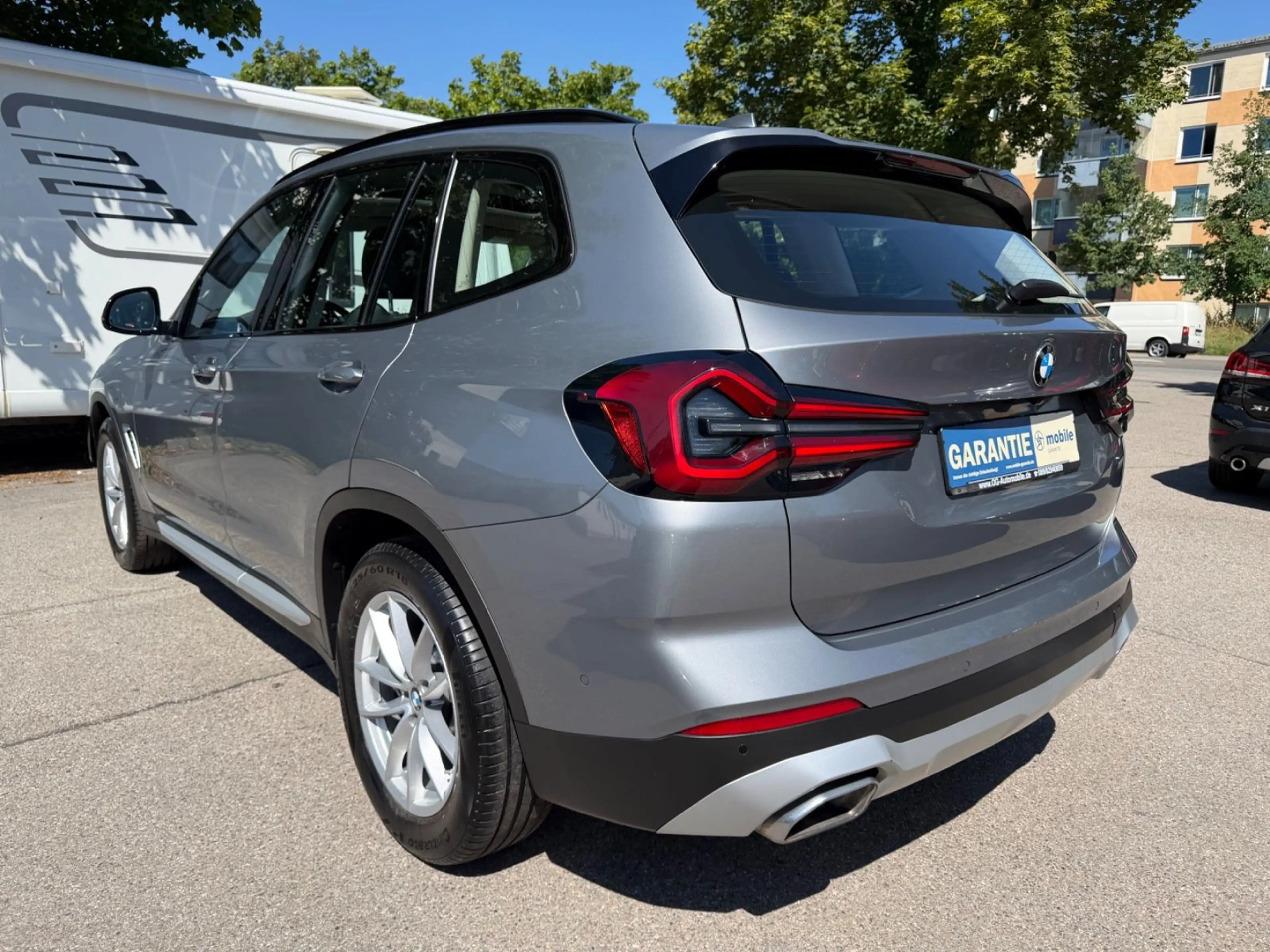 BMW X3 xDrive 30 d/Pano/DrivAssist/ParkAssist/LiveCo — photo 3