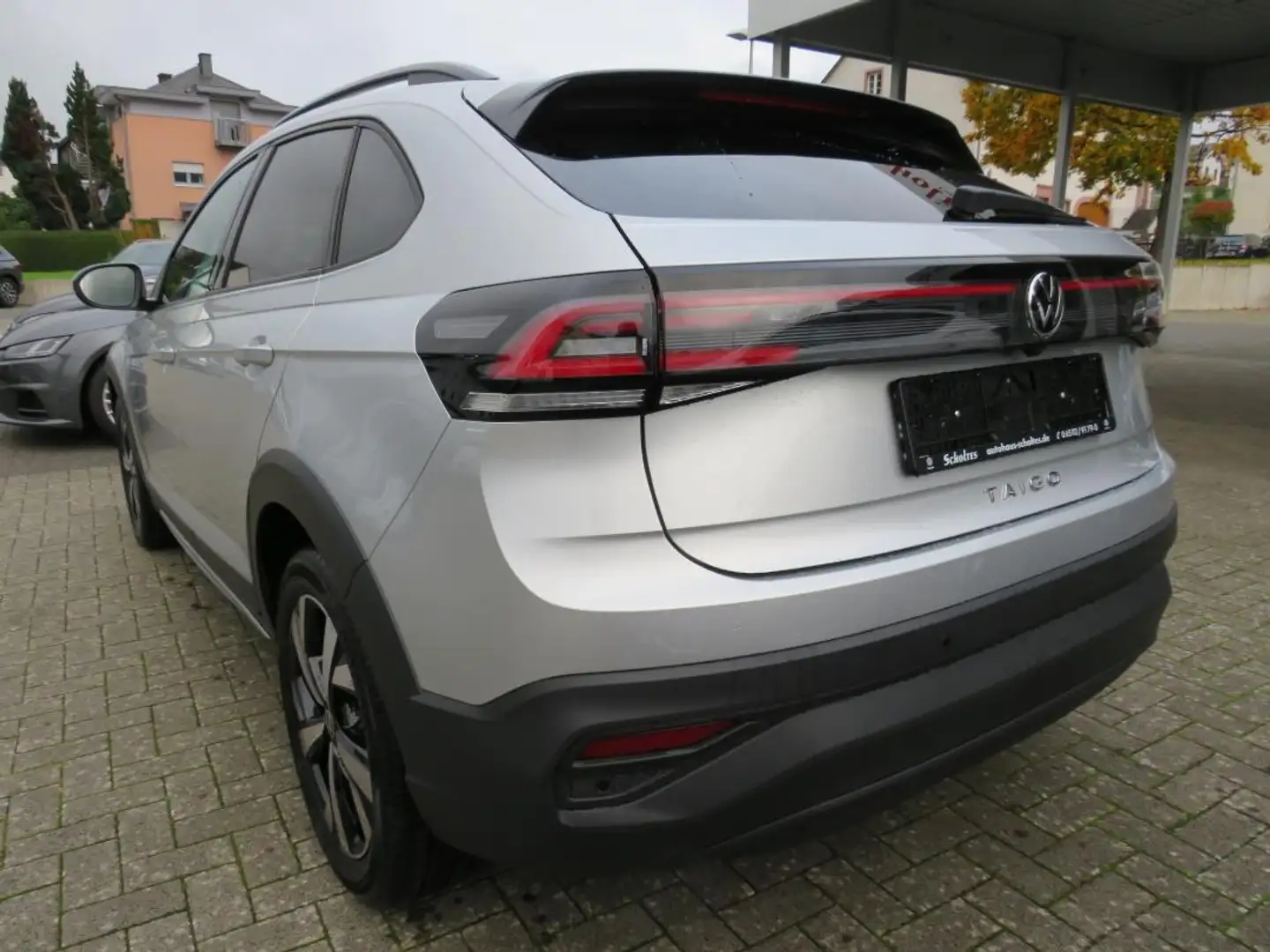 Volkswagen Taigo Life 1.0 TSI DSG Silber - 2