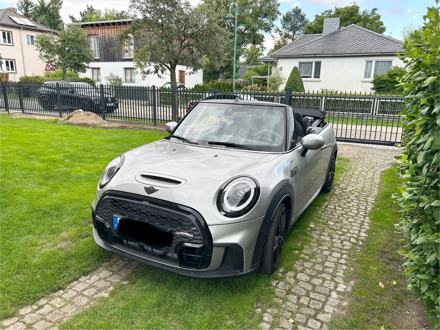 MINI John Cooper Works Cabrio Mini Cooper S  Cabrio JCW Trim Silver - 2