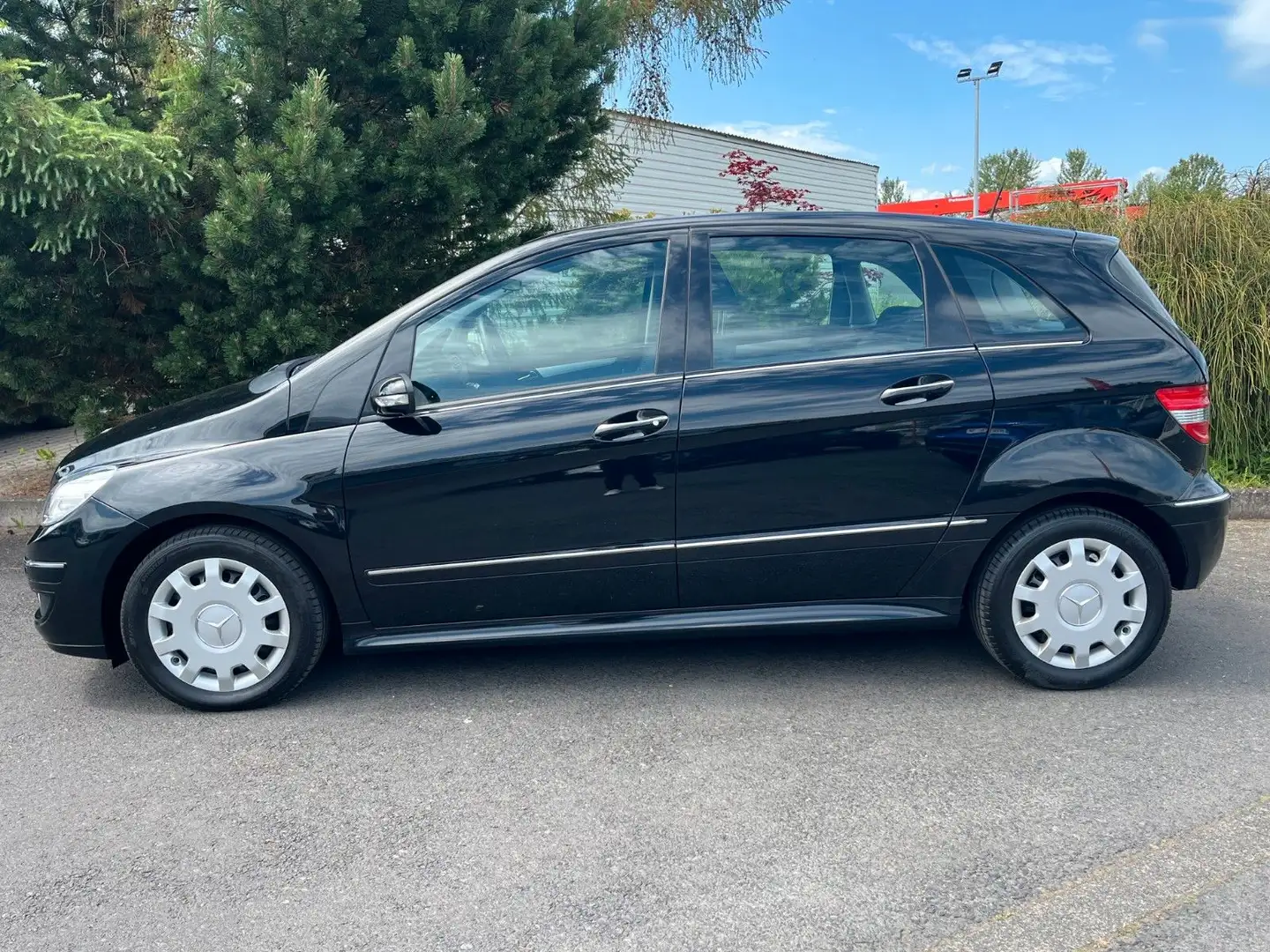 Mercedes-Benz B 150 *Automatik* TÜV* Schwarz - 2