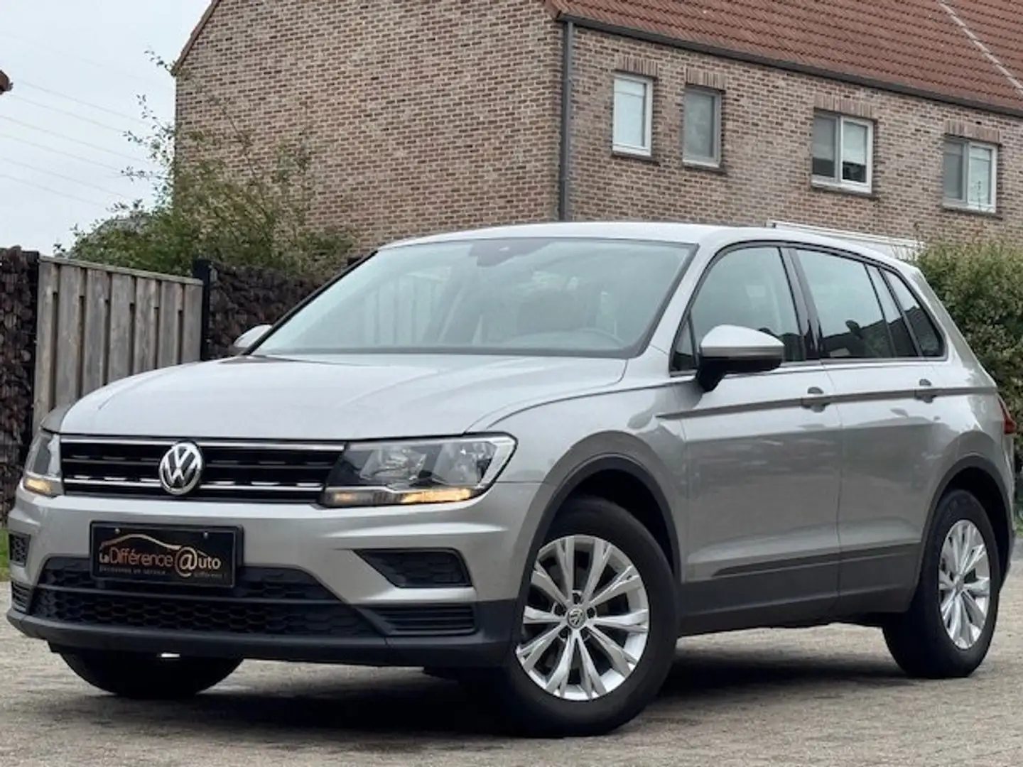 Volkswagen Tiguan 1.4 TSI Trendline New Model - Clim - GPS - JA Zilver - 1