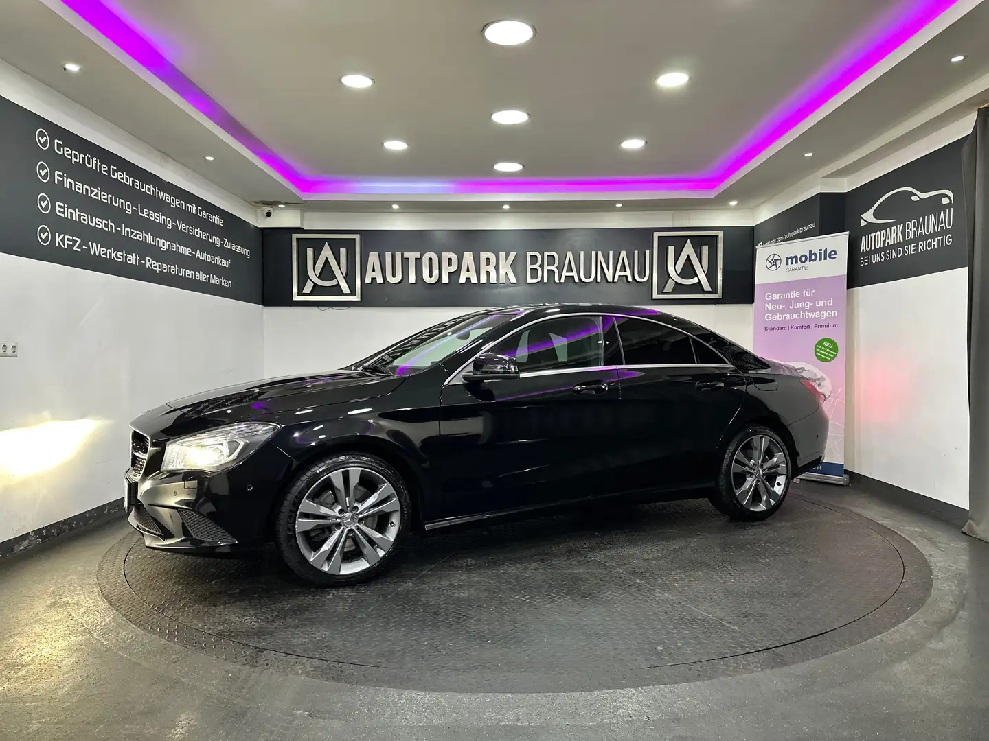 Mercedes-Benz CLA 250 Urban Lim. Aut. *72.000KM*1.BESITZ* Schwarz - 2