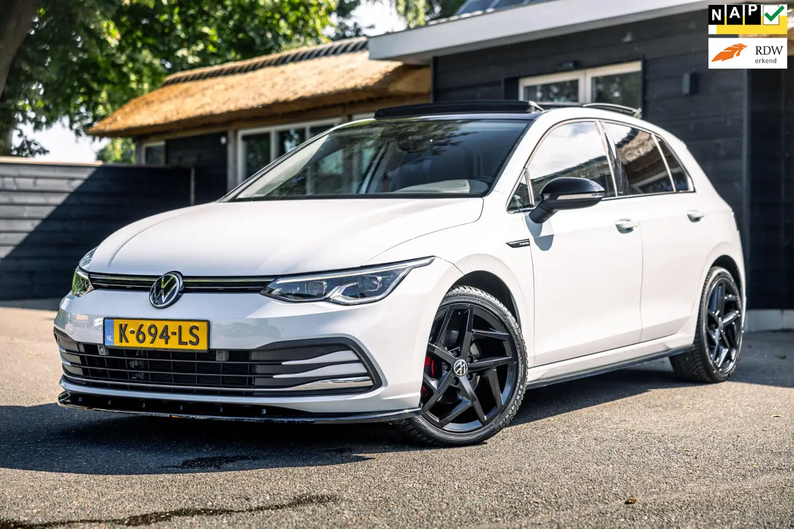 Volkswagen Golf 1.5 eTSI Style R-Line Automaat I Panoramadak I Dis Blanco - 1
