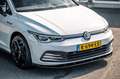 Volkswagen Golf 1.5 eTSI Style R-Line Automaat I Panoramadak I Dis Blanco - thumbnail 17
