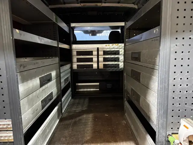 Mercedes-Benz Sprinter view 7