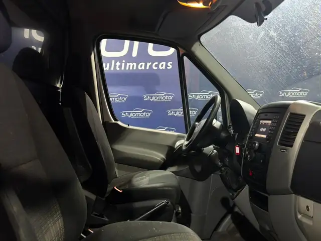 Mercedes-Benz Sprinter view 10