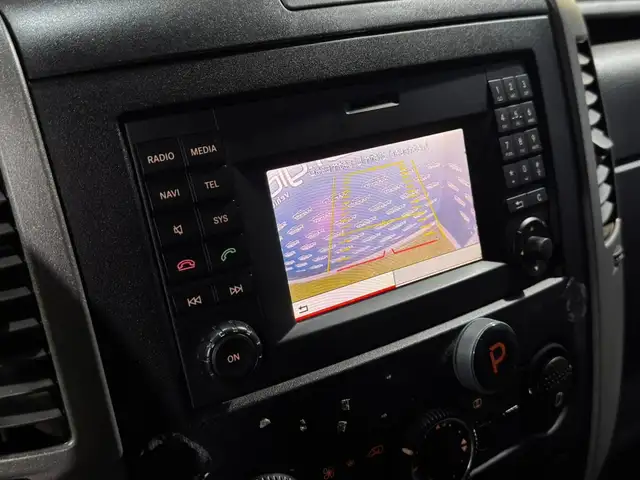 Mercedes-Benz Sprinter view 16