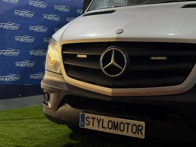 Mercedes-Benz Sprinter view 12