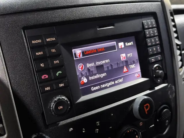 Mercedes-Benz Sprinter view 9