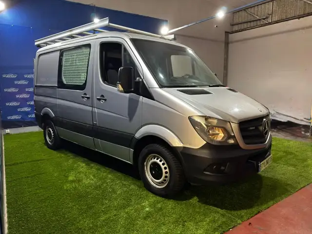 Mercedes-Benz Sprinter view 21