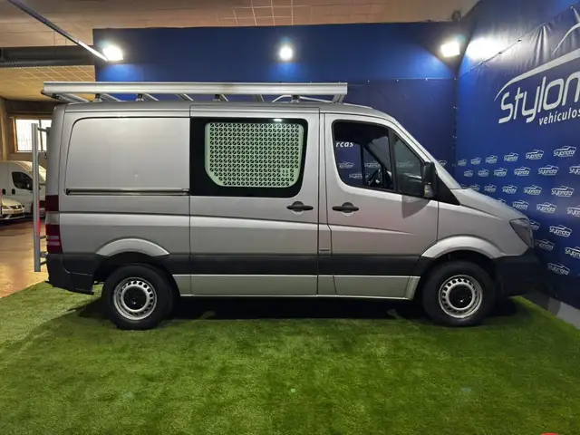 Mercedes-Benz Sprinter view 20