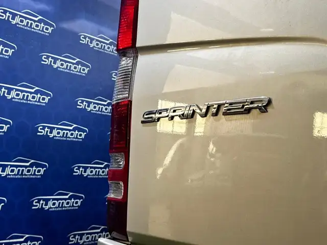 Mercedes-Benz Sprinter view 28
