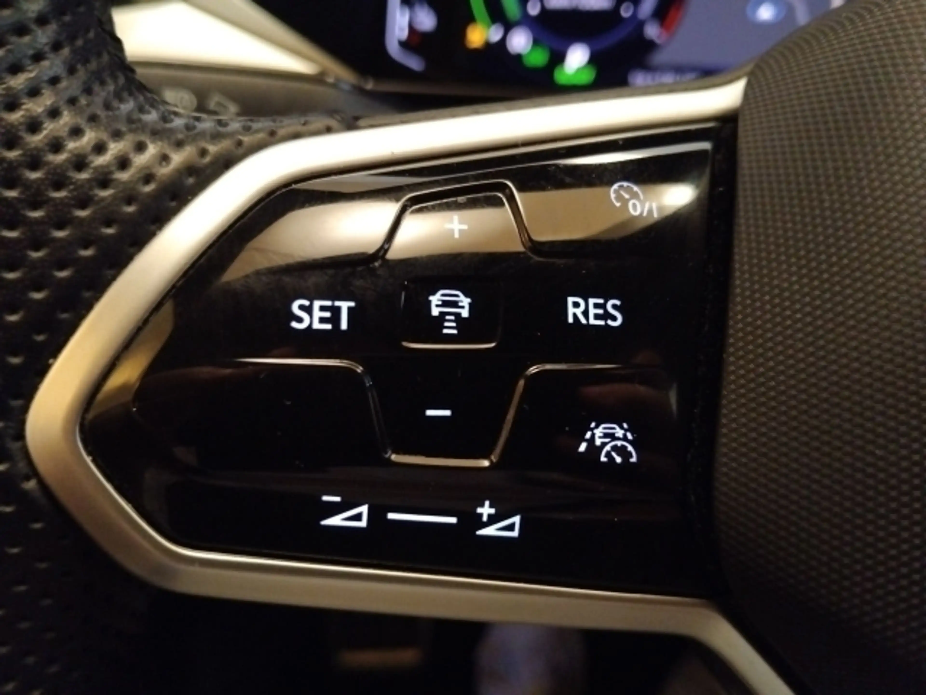Volkswagen Arteon SB 1,4 TSI PHEV DSG R-Line+RADAR+AHK+LEDER — photo 15